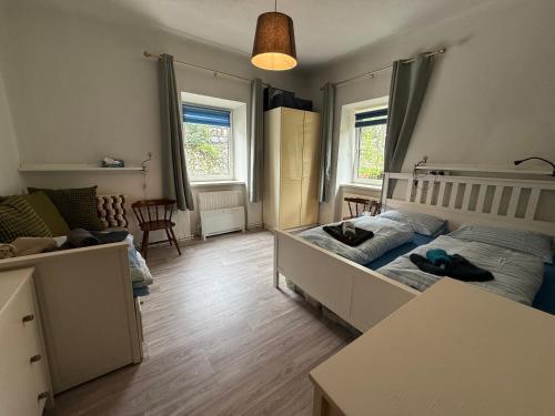 Nest Salzkammergut- Cozy Stay in Bad Aussee, Near Hallstatt - Garden & BBQ
