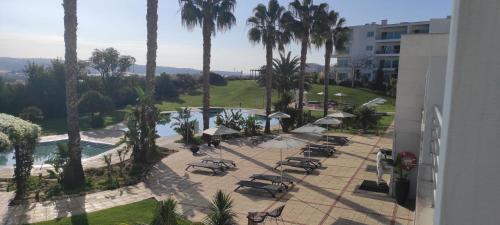 Marina View Apartment with Pool