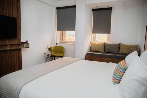 Paint It Black Hotel & Spa — Photo of the whole room