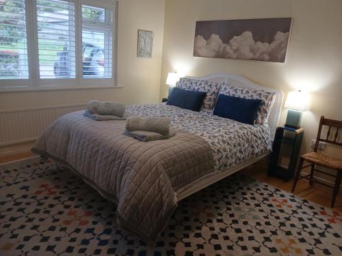 En eller flere senge i et værelse på Hillside