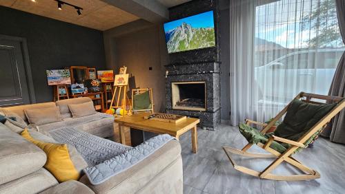 Μια τηλεόραση ή/και κέντρο ψυχαγωγίας στο Best view Kazbegi