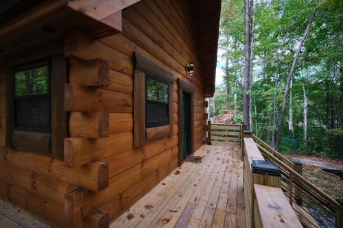Emerald Forest! Romance, Luxury and nature mins to PF and GB photo 35