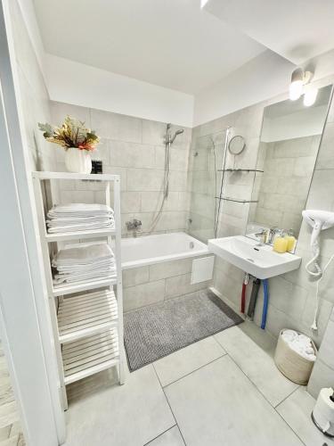 Stylish Stadlau Apartment - Free Parking