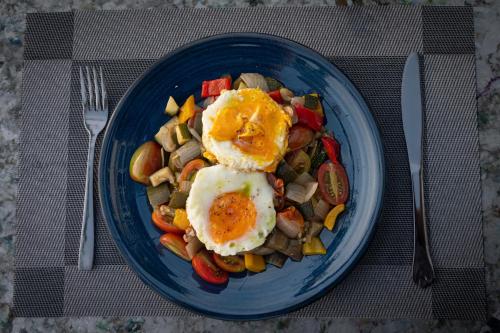 Jídlo v aparthotelu nebo okolí