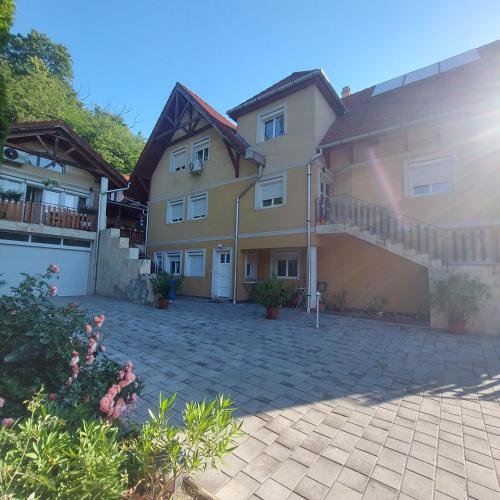 Viktória Vendégház