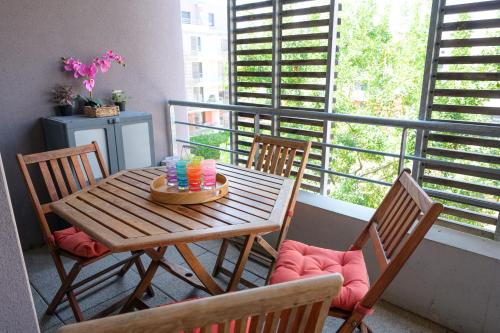 La loge du Minotaure, parking et bureaux