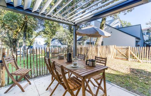 Κήπος έξω από το Maison Accès Plage Direct