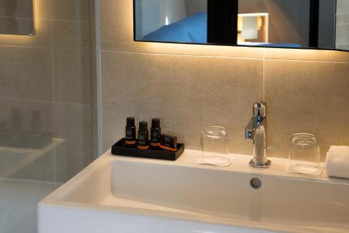 Hotel Le 10 BIS photo 38