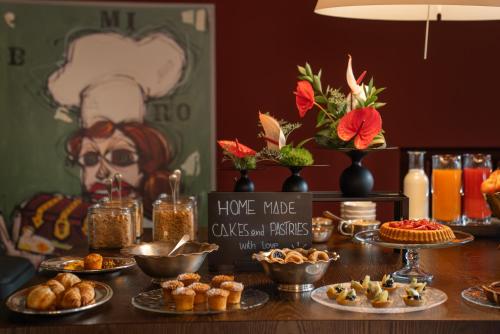 Jídlo v hotelu nebo okolí