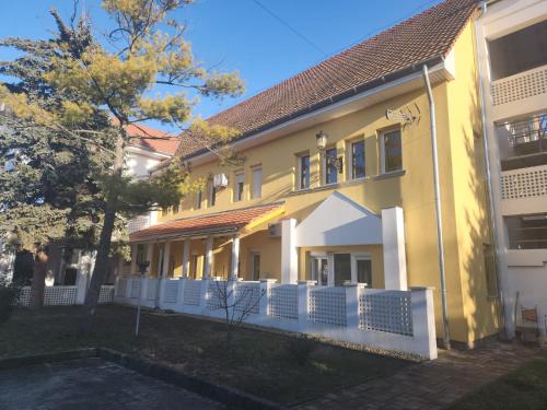 Будівля апартаментів