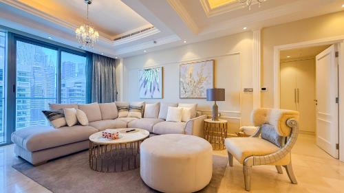 BEACH FRONT I 2 Bedroom in TRIDENT JBR Dubai Marina I Palm & Sea Views I Amazing Balcony