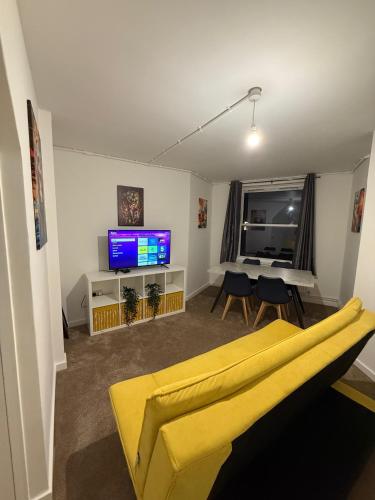 LUXURY 3 BED FLAT for 8 people close to Chelsea Stadium 5 min from the main station photo 60