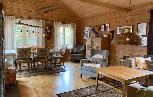 Χώρος καθιστικού στο Gorgeous Home In Bjorli With Wifi