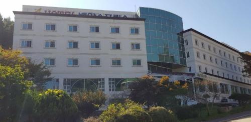 Το κτήριο όπου στεγάζεται  το ξενοδοχείο