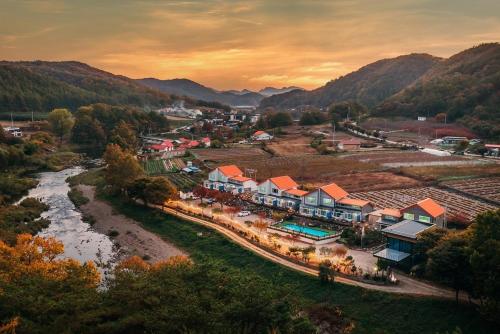 Phong cảnh thiên nhiên gần nhà khách