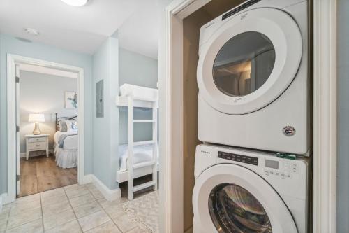 Spacious Beach Condo with Gulf Views! Sleeps 8! by Dolce Vita Getaways PCB photo 23