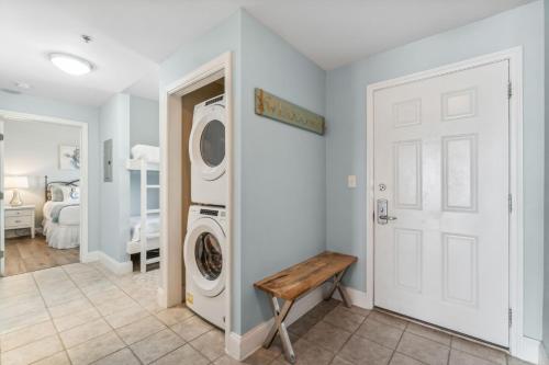 Spacious Beach Condo with Gulf Views! Sleeps 8! by Dolce Vita Getaways PCB photo 4