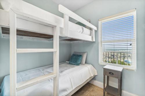 Spacious Beach Condo with Gulf Views! Sleeps 8! by Dolce Vita Getaways PCB photo 19