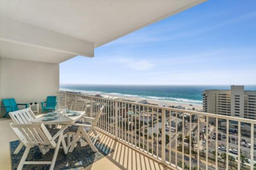 Spacious Beach Condo with Gulf Views! Sleeps 8! by Dolce Vita Getaways PCB photo 24