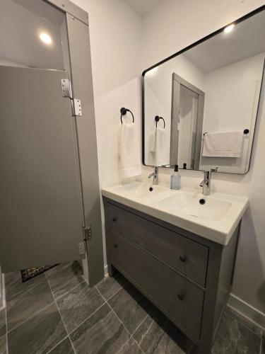 Koupelna v ubytování Grand House