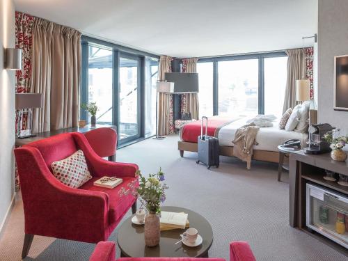 Postel nebo postele na pokoji v ubytování Mercure Clermont Ferrand centre Jaude