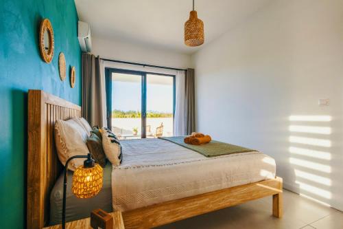 Voodi või voodid majutusasutuse Luxury 3 Bedroom Villa - Private Pool - Beaches 5 Minutes Away toas