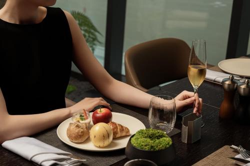 Φαγητό σε αυτό το ξενοδοχείο ή κάπου εκεί κοντά