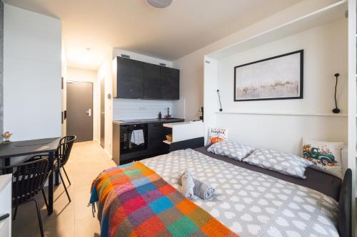 Vilda's Nest by Renka & Tom