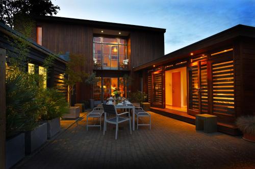 Budova, kde se vila nachází