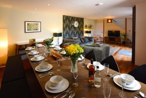 Posezení v ubytování The Hidden Luxurious Home Everyone Wants to Find!