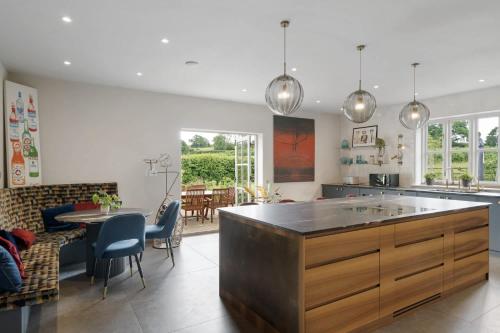 Foto sihtkohas East Chinnock asuva majutusasutuse Victorian House Gym Games Room & 2 Acre Gardens galeriist