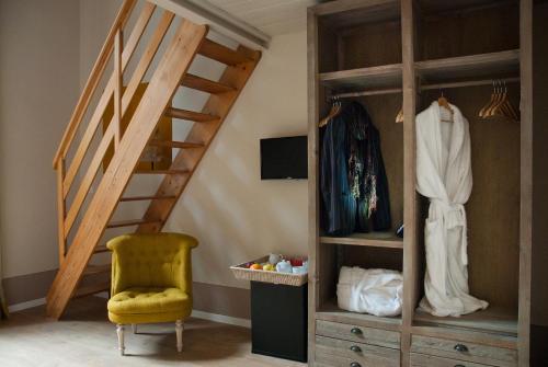 Nove Guest House