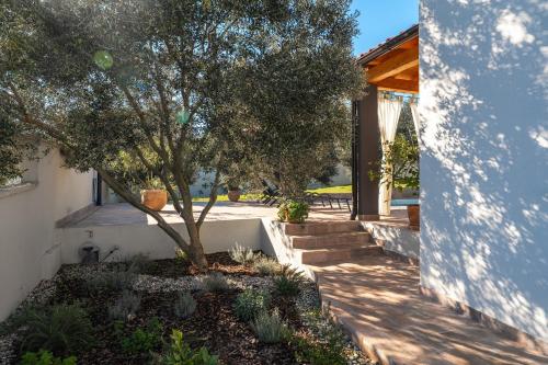 Casa Canziana for 6 people with private pool in Pula