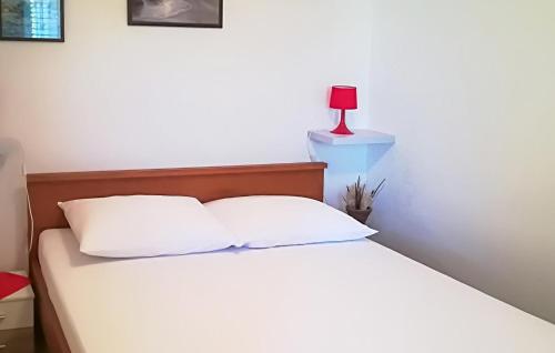 Awesome Apartment In Novi Vinodolski With Wifi