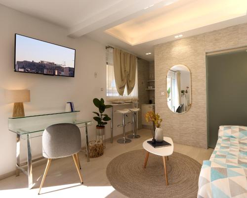Acropolis View Studio 8th Floor Wake Up to the Parthenon