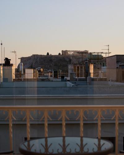 Acropolis View Studio 8th Floor Wake Up to the Parthenon