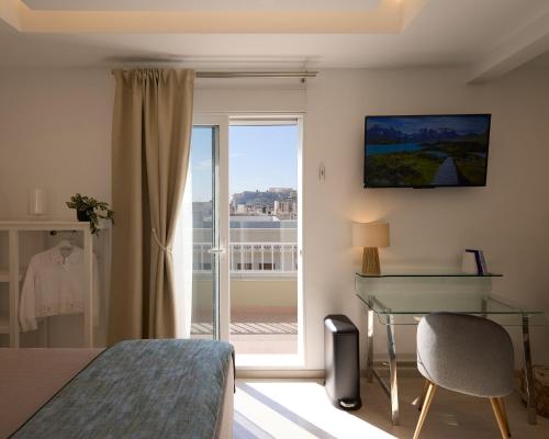 Acropolis View Studio 8th Floor Wake Up to the Parthenon