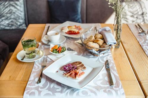 Φαγητό σε αυτό το ξενοδοχείο ή κάπου εκεί κοντά