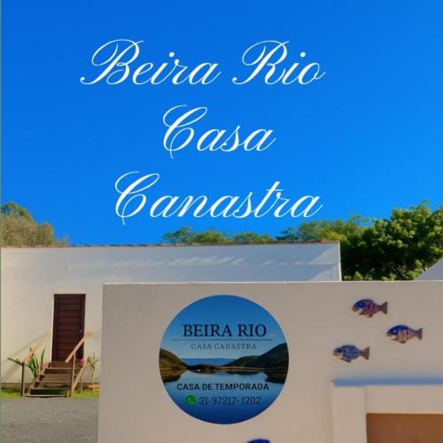 a sign for a beria pub lasagna barossa at Beira Rio Casa Canastra in Vargem Bonita