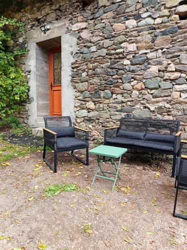 Gallery image of Maison dans corps de ferme rénovée in Nantes-en-Rattier