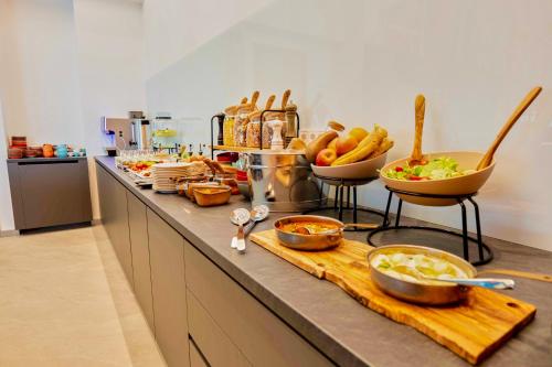 Hrana v oz. blizu hotela