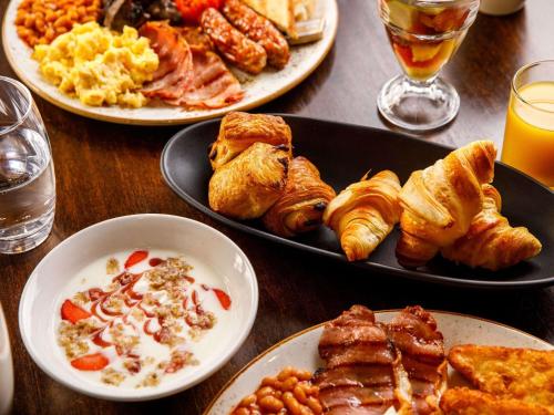 Jídlo v hotelu nebo okolí