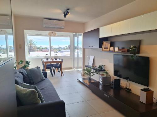 Your Luxurious Home Near The Dunes!