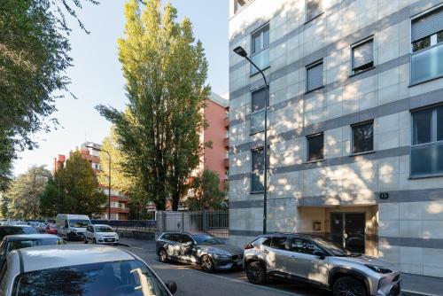 GuestHost - Bright Apartment M1 Precotto Milano