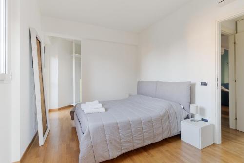 GuestHost - Bright Apartment M1 Precotto Milano