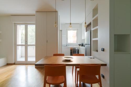 GuestHost - Bright Apartment M1 Precotto Milano