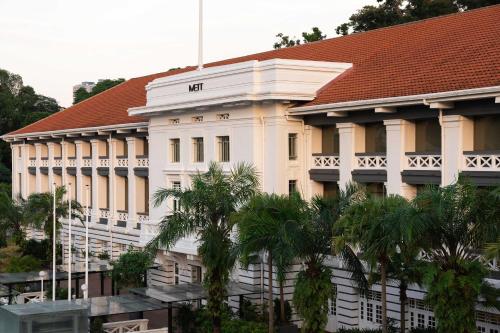 METT Singapore