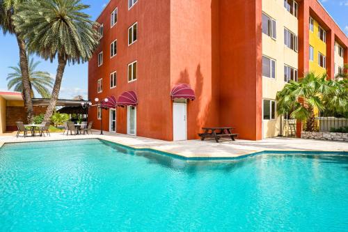 Πισίνα στο ή κοντά στο Parasasa Hotel Curacao