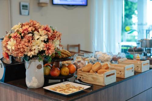 Jídlo v hotelu nebo okolí