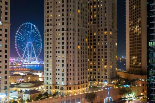 GuestReady - Studio | Ain Dubai & Canal view